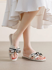 Papillon Élégance – Chaussons Féminins et Confortables