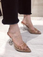 Talons Pointus Ajourés Chic – Élégance et Style