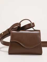 Sac à Main Petit Carré Rouge à Lèvres – Tendance et Audacieux