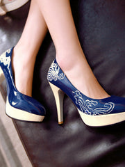 Talons Hauts Brodés en Porcelaine Élégance