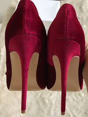 Chaussures à talons fins avec nœud en satin et accents de diamants