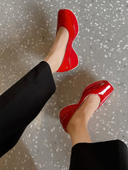 Chaussures Trifle à Talon Compensé et Bout Rond en Cuir Verni