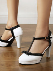 Escarpins Élégants à Lacet en Cuir Verni avec Nœud