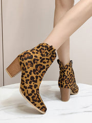Pumps Imprimé Léopard à Bout Pointu avec Fermeture Éclair