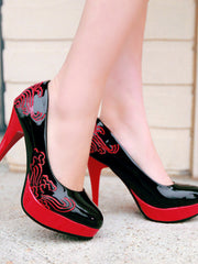 Talons Hauts Brodés en Porcelaine Élégance